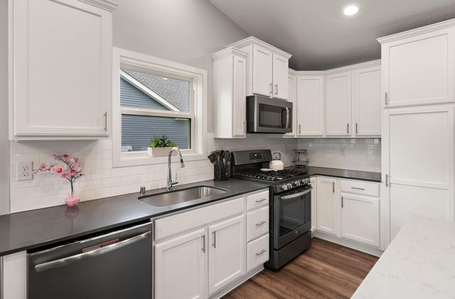 715 Boulder Pass Street, Jordan, MN 55352