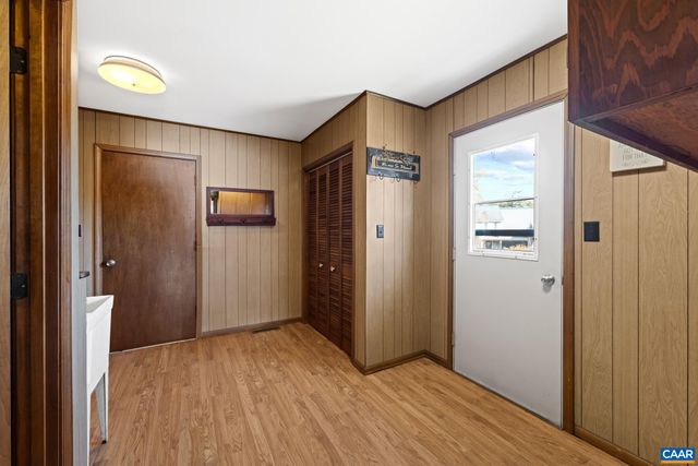 1753 NORTH LAKESHORE DR, Louisa, VA 23093