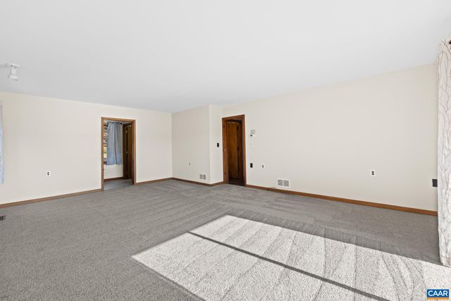 1753 NORTH LAKESHORE DR, Louisa, VA 23093