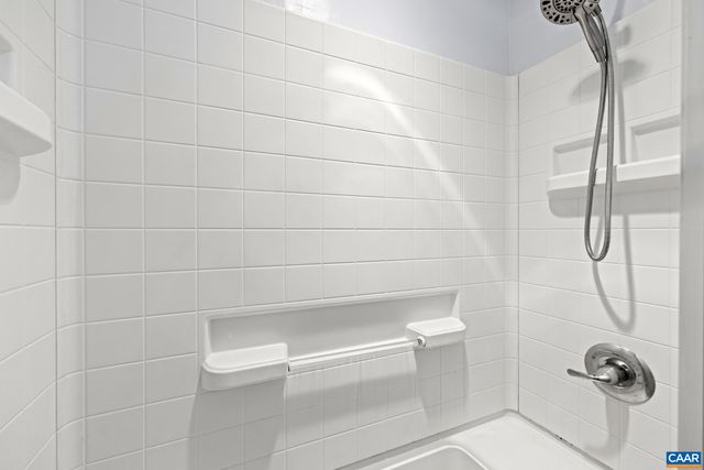 1753 NORTH LAKESHORE DR, Louisa, VA 23093