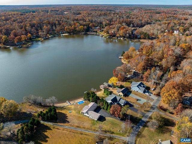 1753 NORTH LAKESHORE DR, Louisa, VA 23093