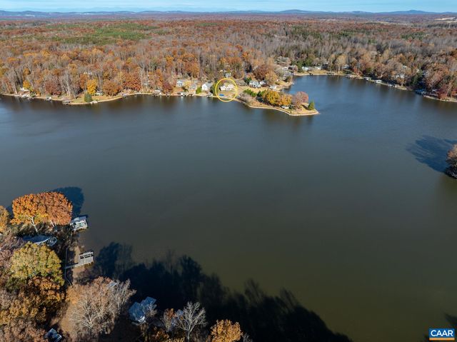 1753 NORTH LAKESHORE DR, Louisa, VA 23093