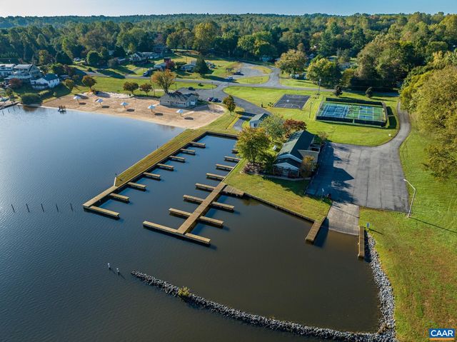 1753 NORTH LAKESHORE DR, Louisa, VA 23093