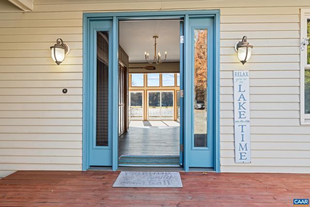 1753 NORTH LAKESHORE DR, Louisa, VA 23093