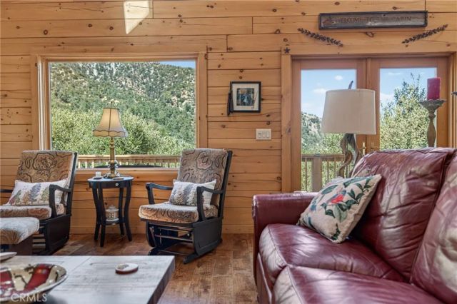 15817 Edgewood Way, Pine Mountain Club, CA 93222