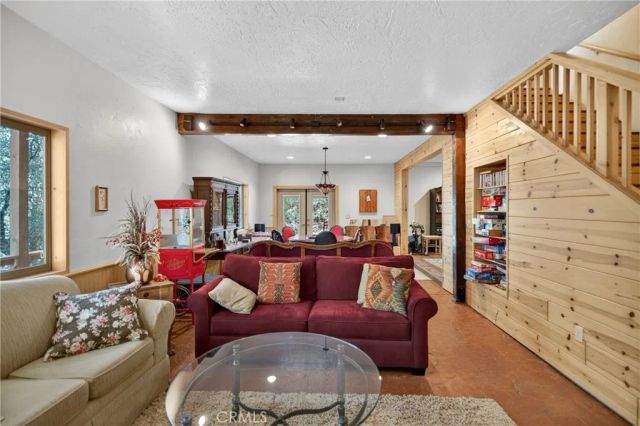 15817 Edgewood Way, Pine Mountain Club, CA 93222
