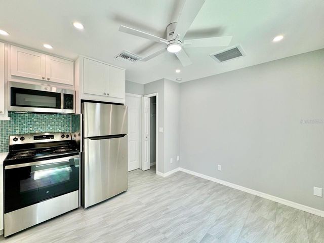 4306 PORPOISE DRIVE A, Tampa, FL 33617