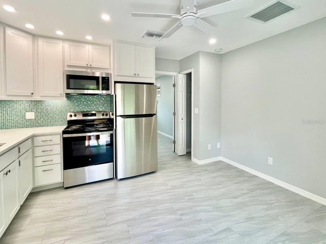 4306 PORPOISE DRIVE A, Tampa, FL 33617