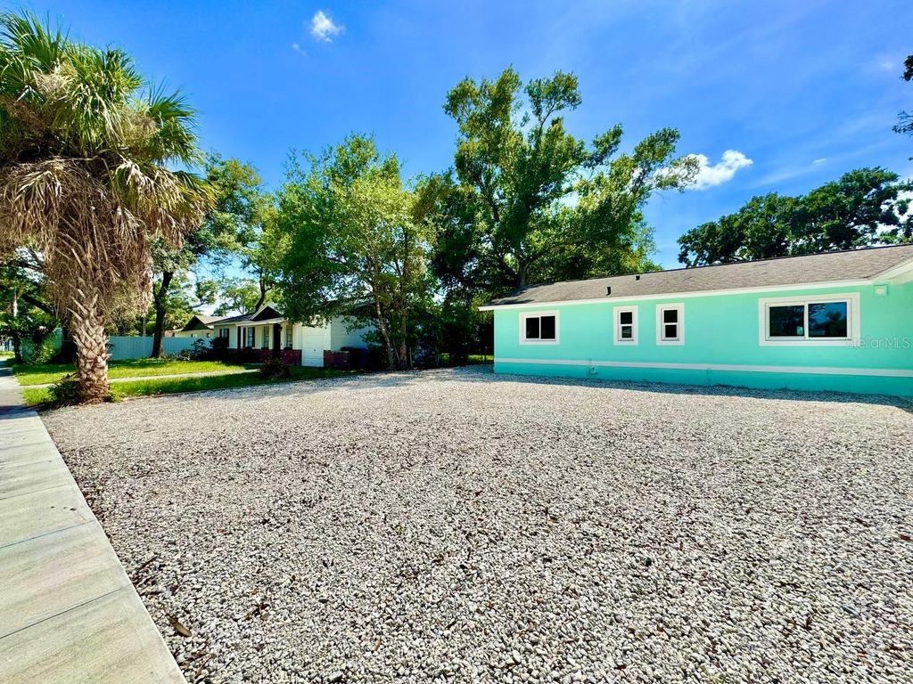 4306 PORPOISE DRIVE A, Tampa, FL 33617