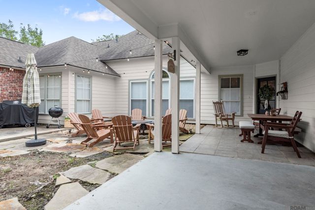 6318 Riverbrook Dr, Baton Rouge, LA 70820
