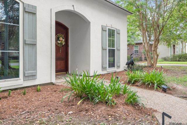 6318 Riverbrook Dr, Baton Rouge, LA 70820