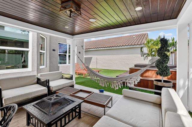 11038 Baybreeze Way, Boca Raton, FL 33428
