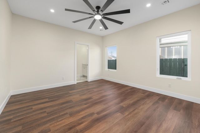 5435 S Victoria St, Wichita, KS 67216