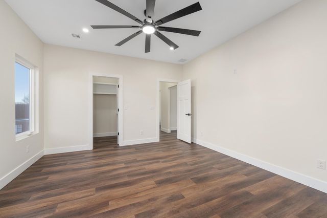 5435 S Victoria St, Wichita, KS 67216