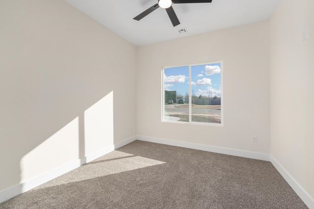 5435 S Victoria St, Wichita, KS 67216