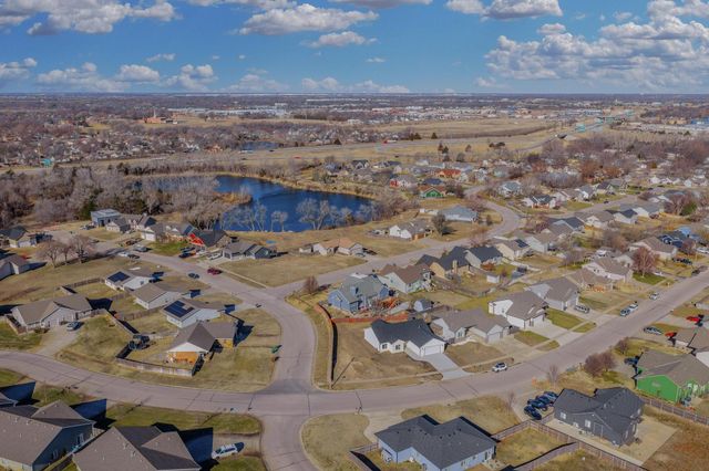 5435 S Victoria St, Wichita, KS 67216