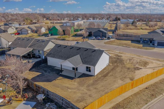 5435 S Victoria St, Wichita, KS 67216