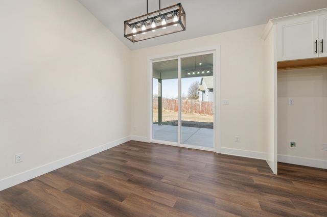 5435 S Victoria St, Wichita, KS 67216