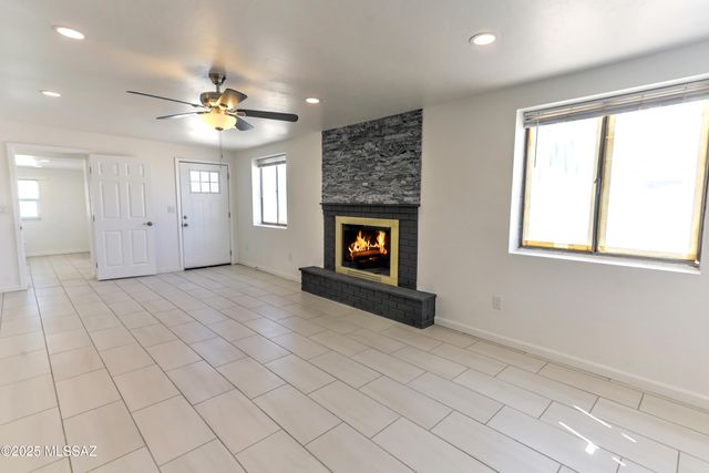 801 S Belvedere Avenue, Tucson, AZ 85711