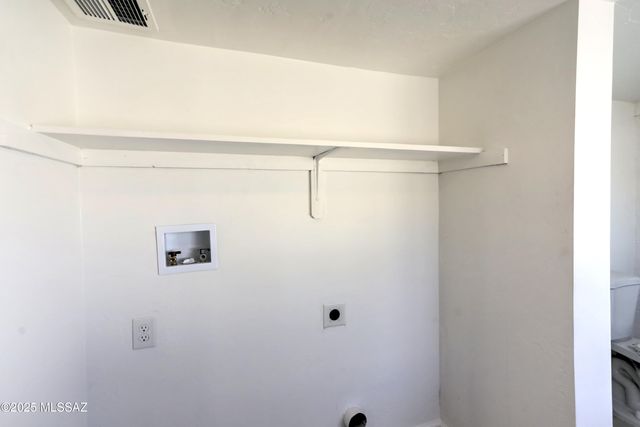 801 S Belvedere Avenue, Tucson, AZ 85711