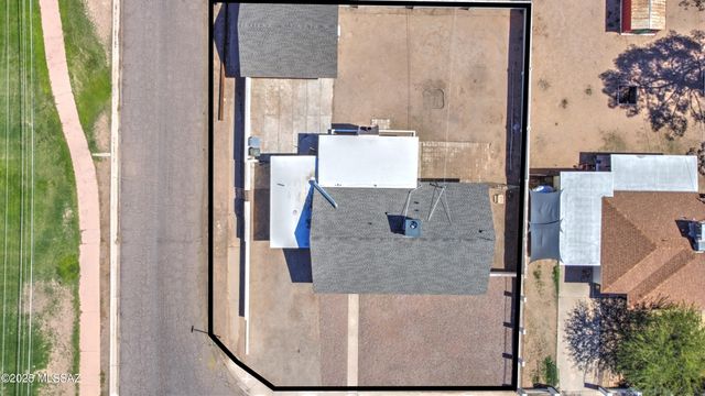 801 S Belvedere Avenue, Tucson, AZ 85711