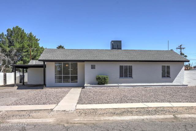 801 S Belvedere Avenue, Tucson, AZ 85711