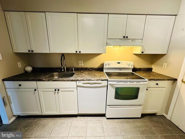 101 VAIL CT, Mays Landing, NJ 08330