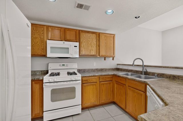 6800 Vista Del Norte Road NE 2922, Albuquerque, NM 87113