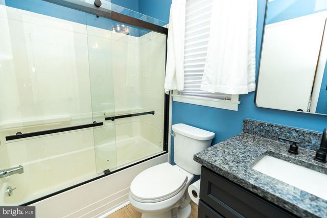 8208 DOGWOOD DR, Dundalk, MD 21222