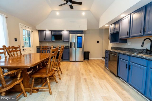 8208 DOGWOOD DR, Dundalk, MD 21222