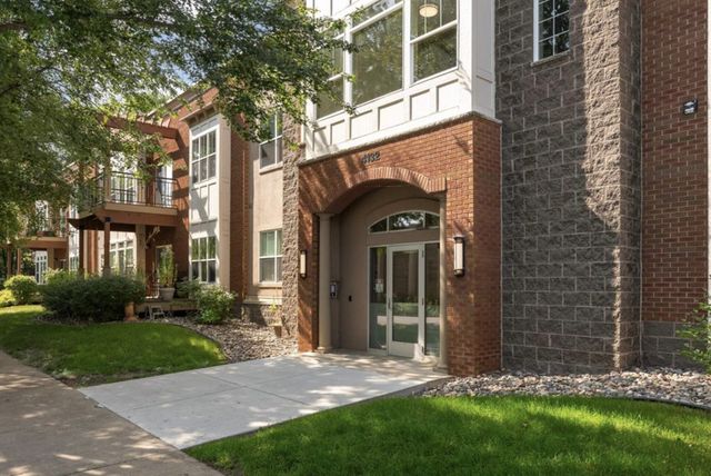 4132 Vernon Avenue S A203, Saint Louis Park, MN 55416