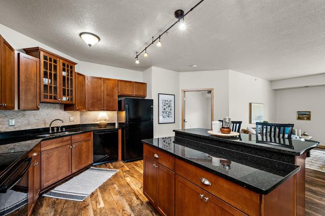 4132 Vernon Avenue S A203, Saint Louis Park, MN 55416