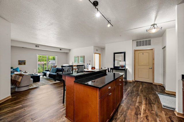 4132 Vernon Avenue S A203, Saint Louis Park, MN 55416