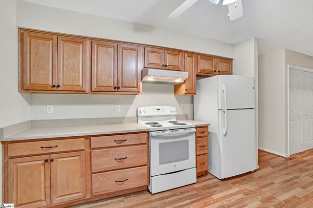 9 Stone Meadow Road, Greenville, SC 29615