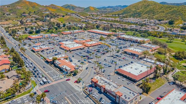 23449 Big Tee, Canyon Lake, CA 92587