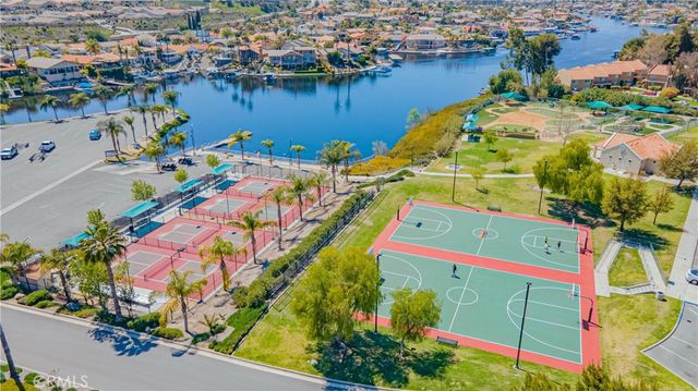 23449 Big Tee, Canyon Lake, CA 92587