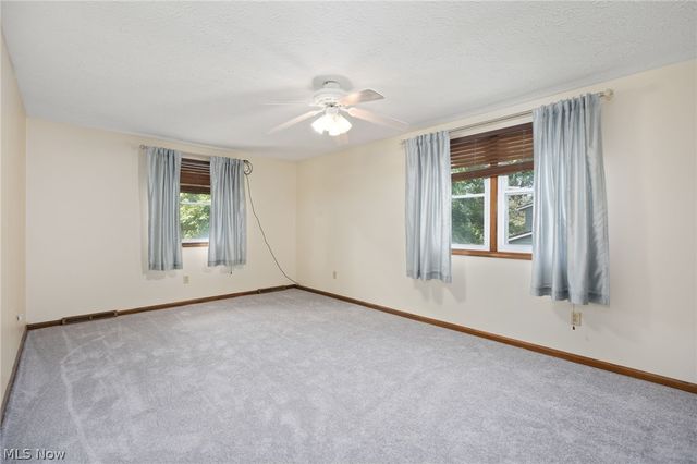 502 Farr Avenue, Wadsworth, OH 44281