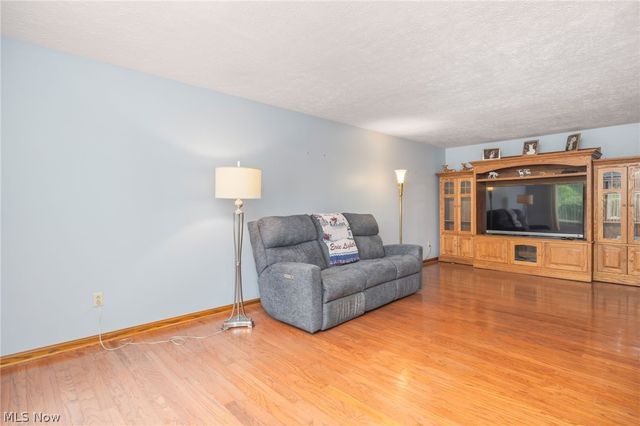 502 Farr Avenue, Wadsworth, OH 44281