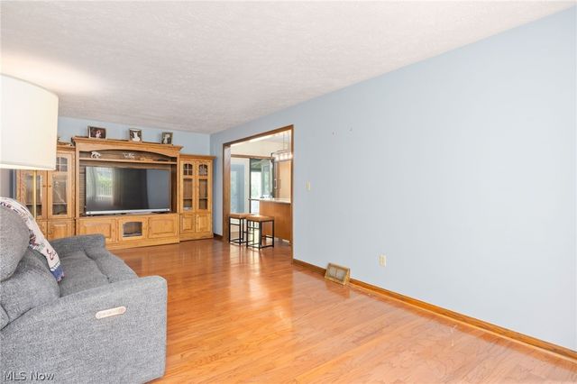 502 Farr Avenue, Wadsworth, OH 44281