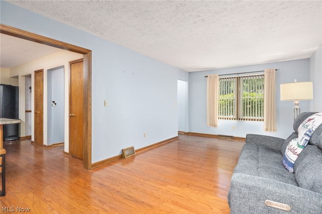 502 Farr Avenue, Wadsworth, OH 44281