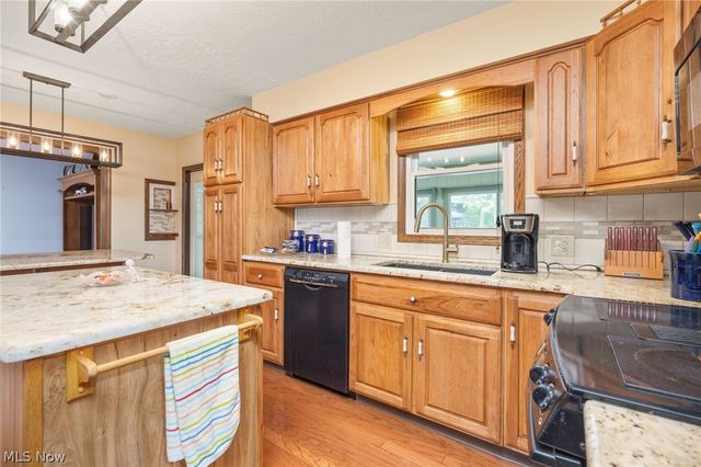 502 Farr Avenue, Wadsworth, OH 44281