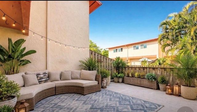 1655 58TH TERRACE S 3, St Petersburg, FL 33712