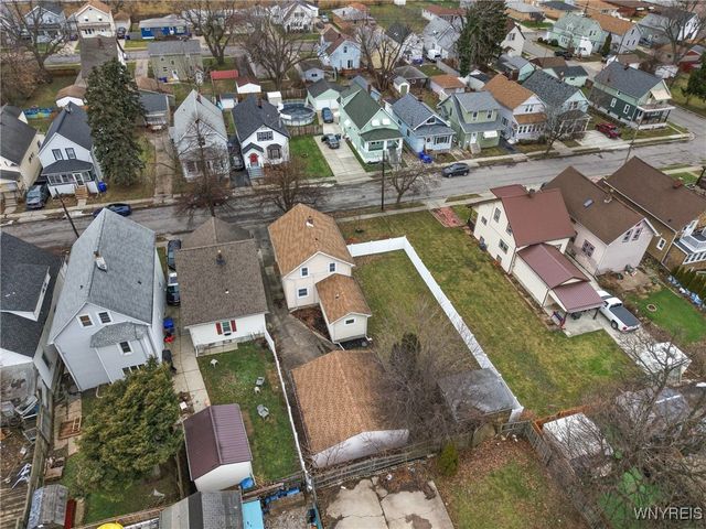 63 Dirkson Avenue, West Seneca, NY 14224