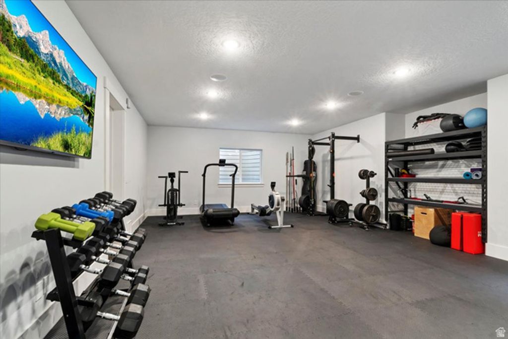 Image 29 of property listing at 3541 S MAPLETON ESTATES DR, Mapleton, UT 84664