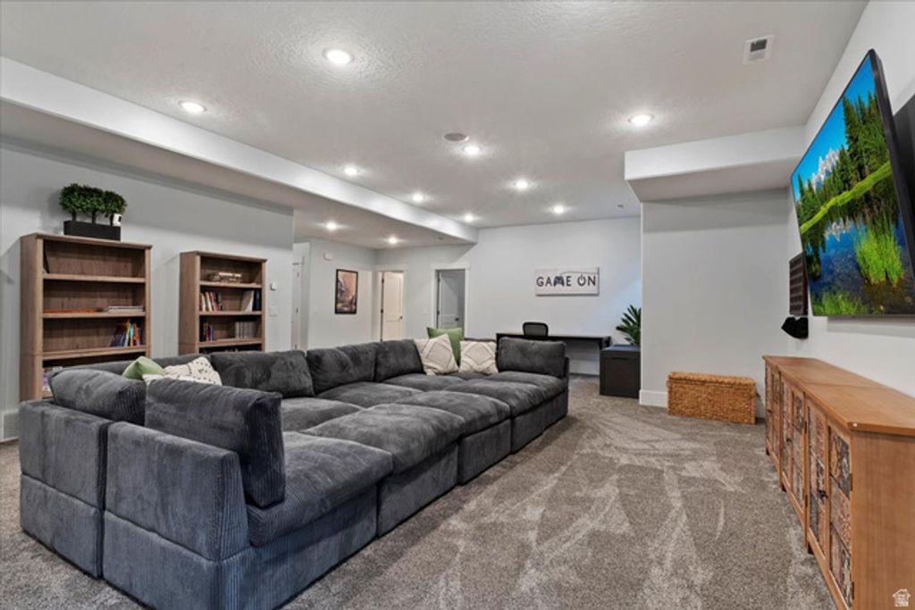 Image 34 of property listing at 3541 S MAPLETON ESTATES DR, Mapleton, UT 84664