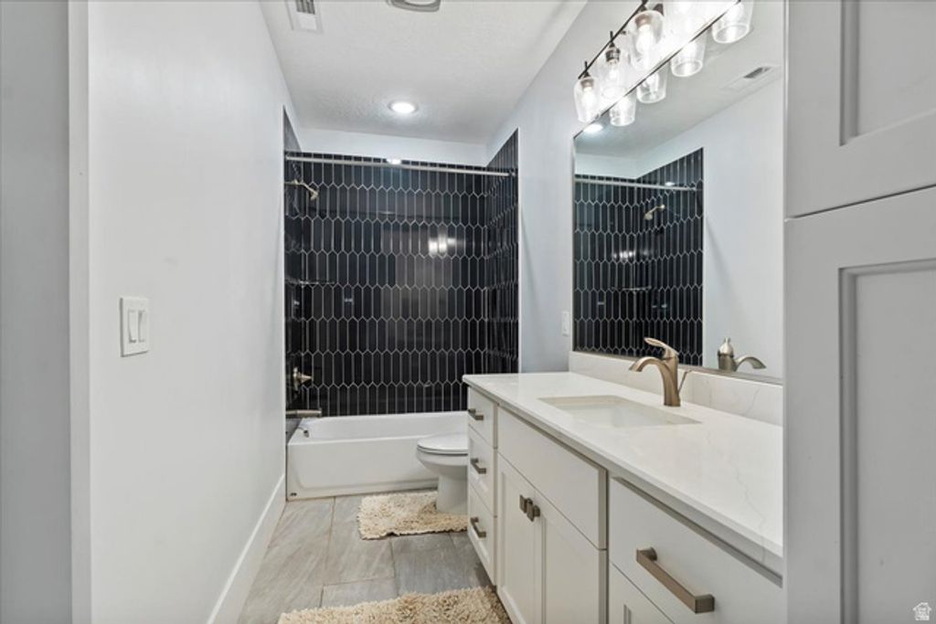 Image 38 of property listing at 3541 S MAPLETON ESTATES DR, Mapleton, UT 84664