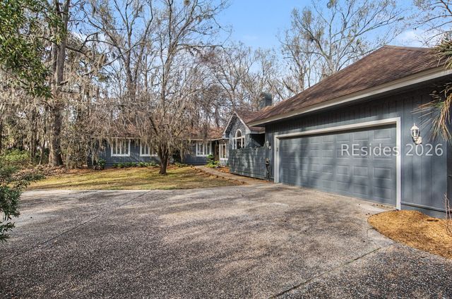 27 Martingale W, Bluffton, SC 29910