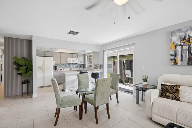 536 HIBISCUS WAY 7B, Orlando, FL 32807