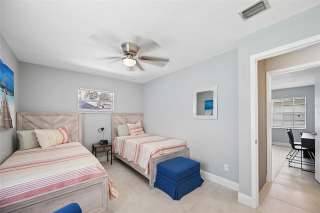 536 HIBISCUS WAY 7B, Orlando, FL 32807