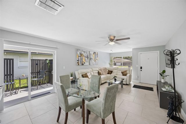 536 HIBISCUS WAY 7B, Orlando, FL 32807